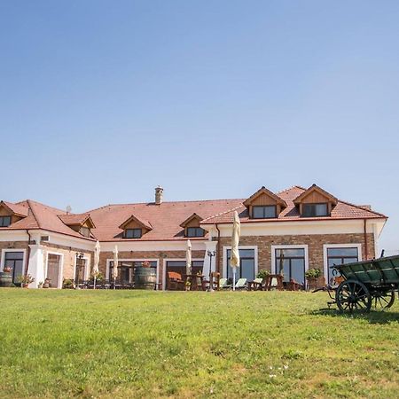 St Peter Vini Hotel Svaty Peter Bagian luar foto