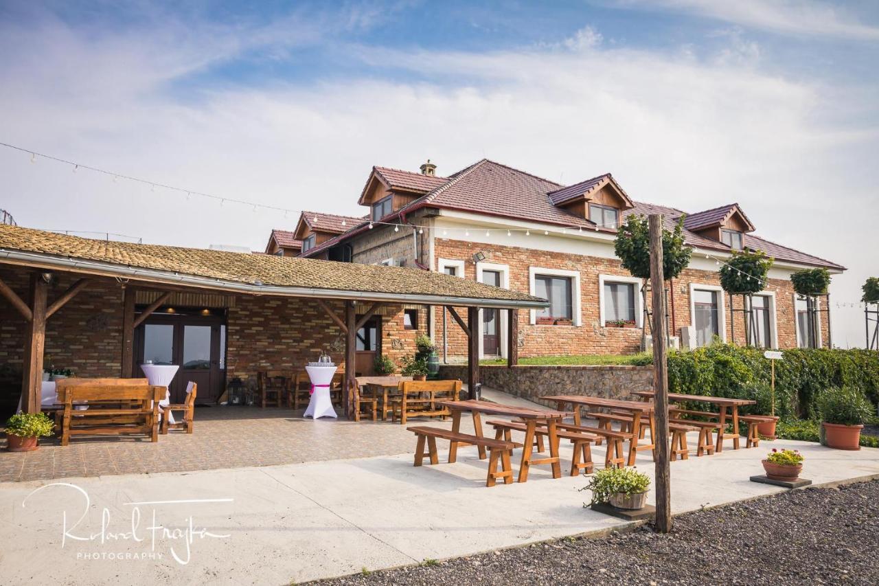 St Peter Vini Hotel Svaty Peter Bagian luar foto